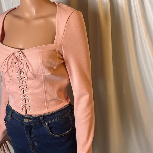 M.n.i Long Sleeve Laceup Size M soft Pink - Picture 3 of 9